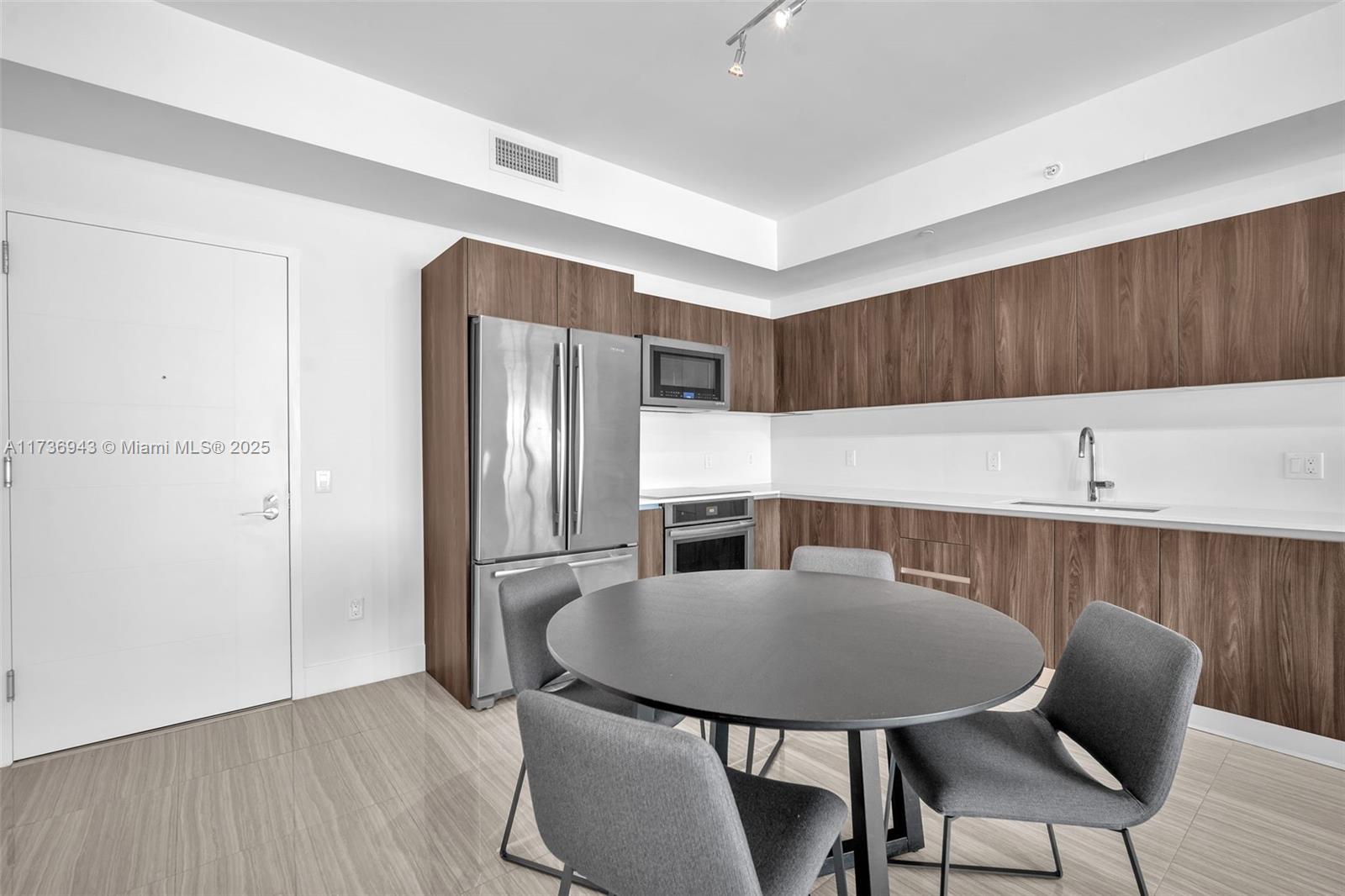 AVENTURA PARKSQUARE RESID - Residential