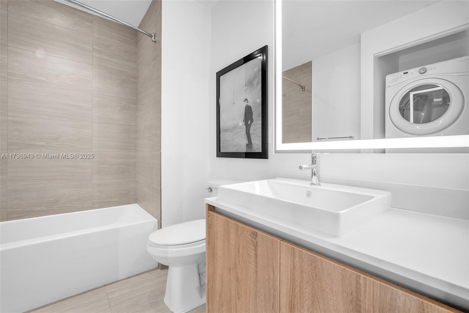 AVENTURA PARKSQUARE RESID - Residential