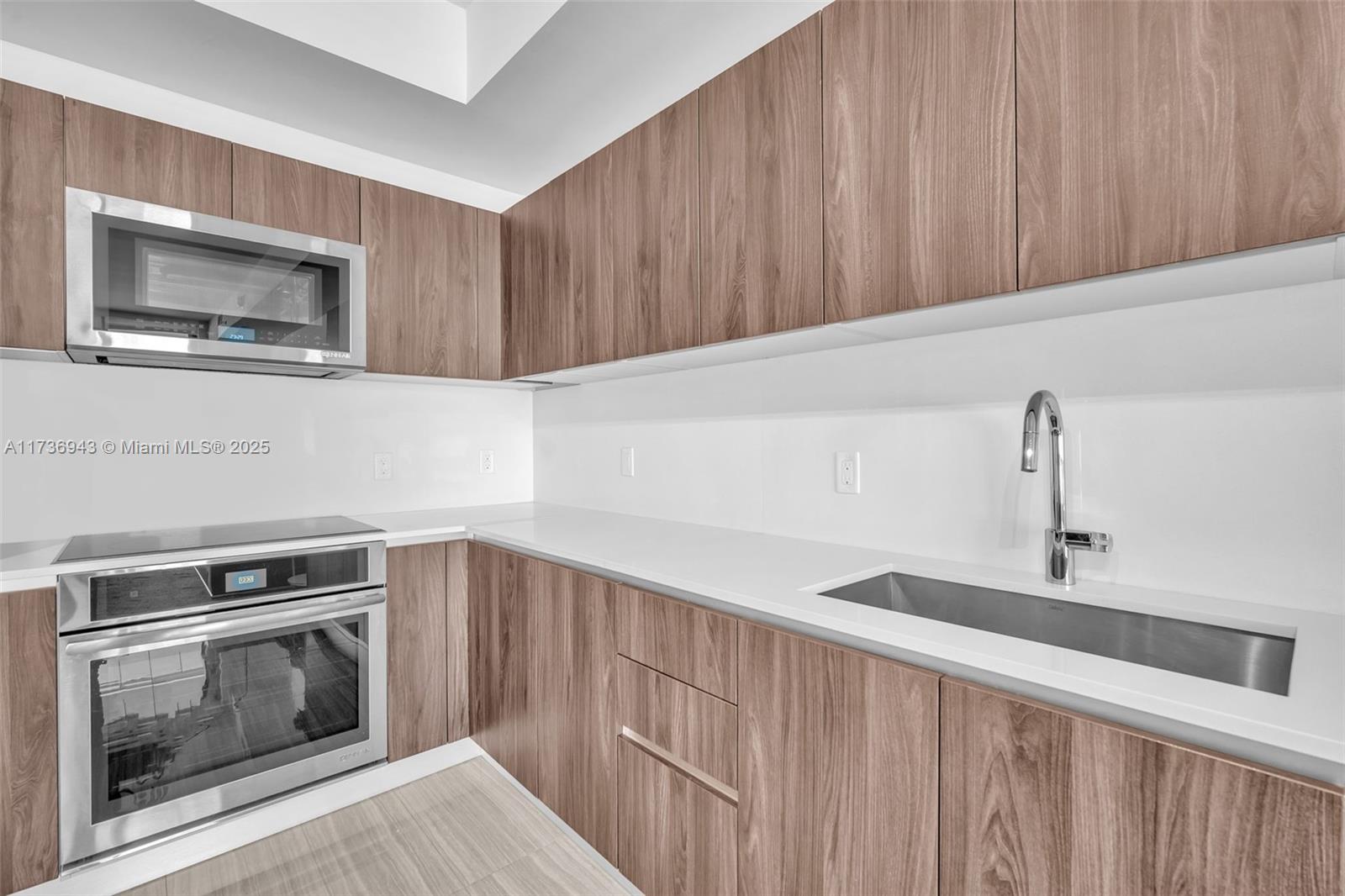 AVENTURA PARKSQUARE RESID - Residential