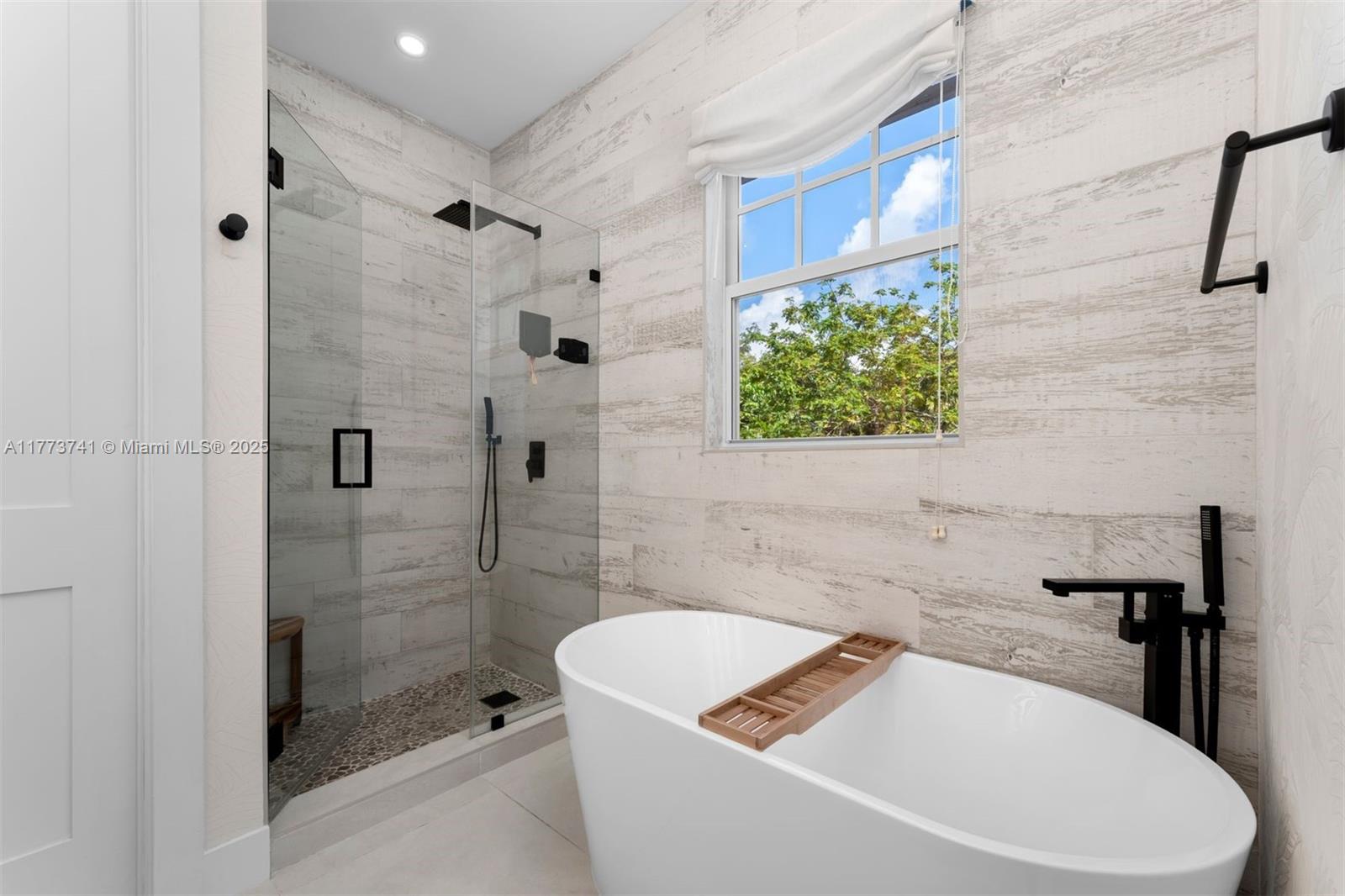 CORAL GABLES COUNTRY CLUB - Residential