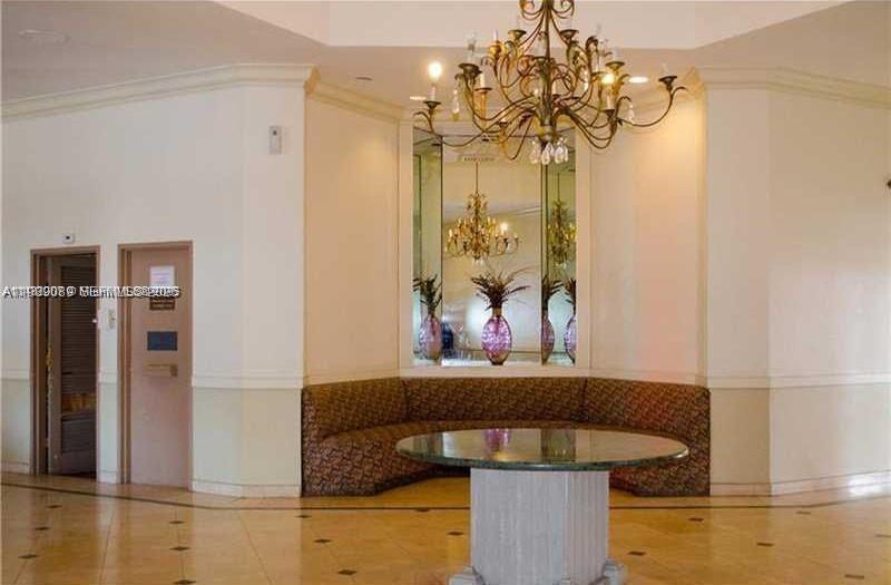 BUCKLEY TOWERS CONDO - EA - Residential Lease