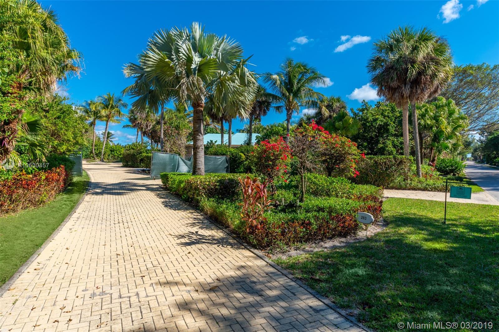 JUPITER ISLAND - Land