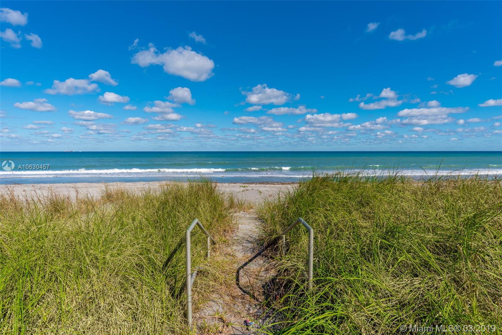 JUPITER ISLAND - Land