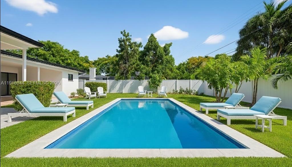 HOLLYWOOD HILLS - Residential