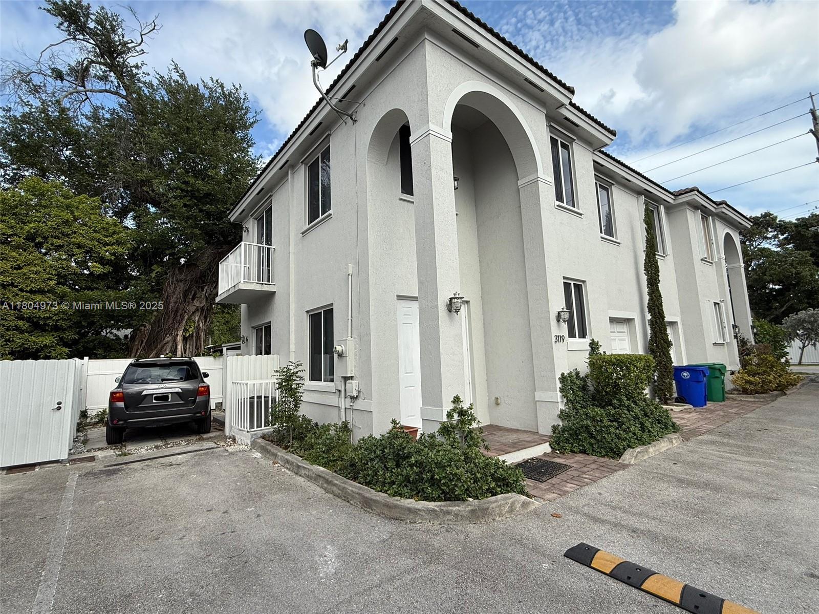 3119 NW 11th St 7-D2