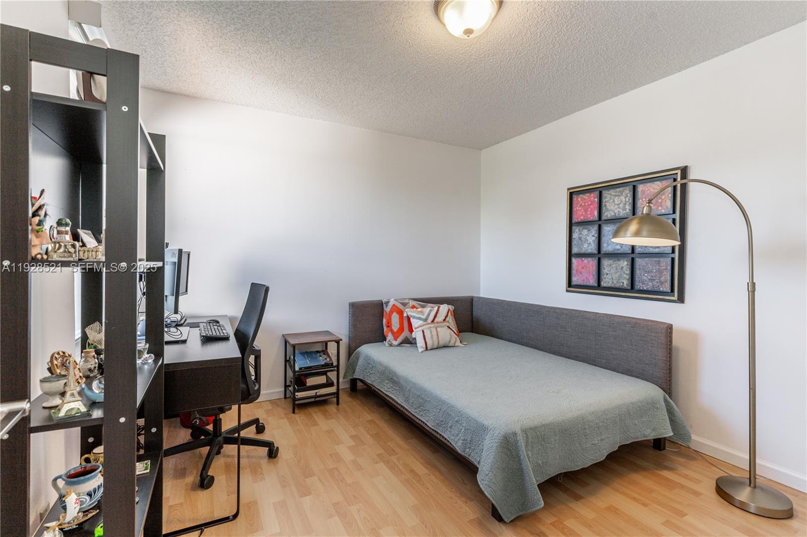 SILVER LAKES PHASE III - Residential