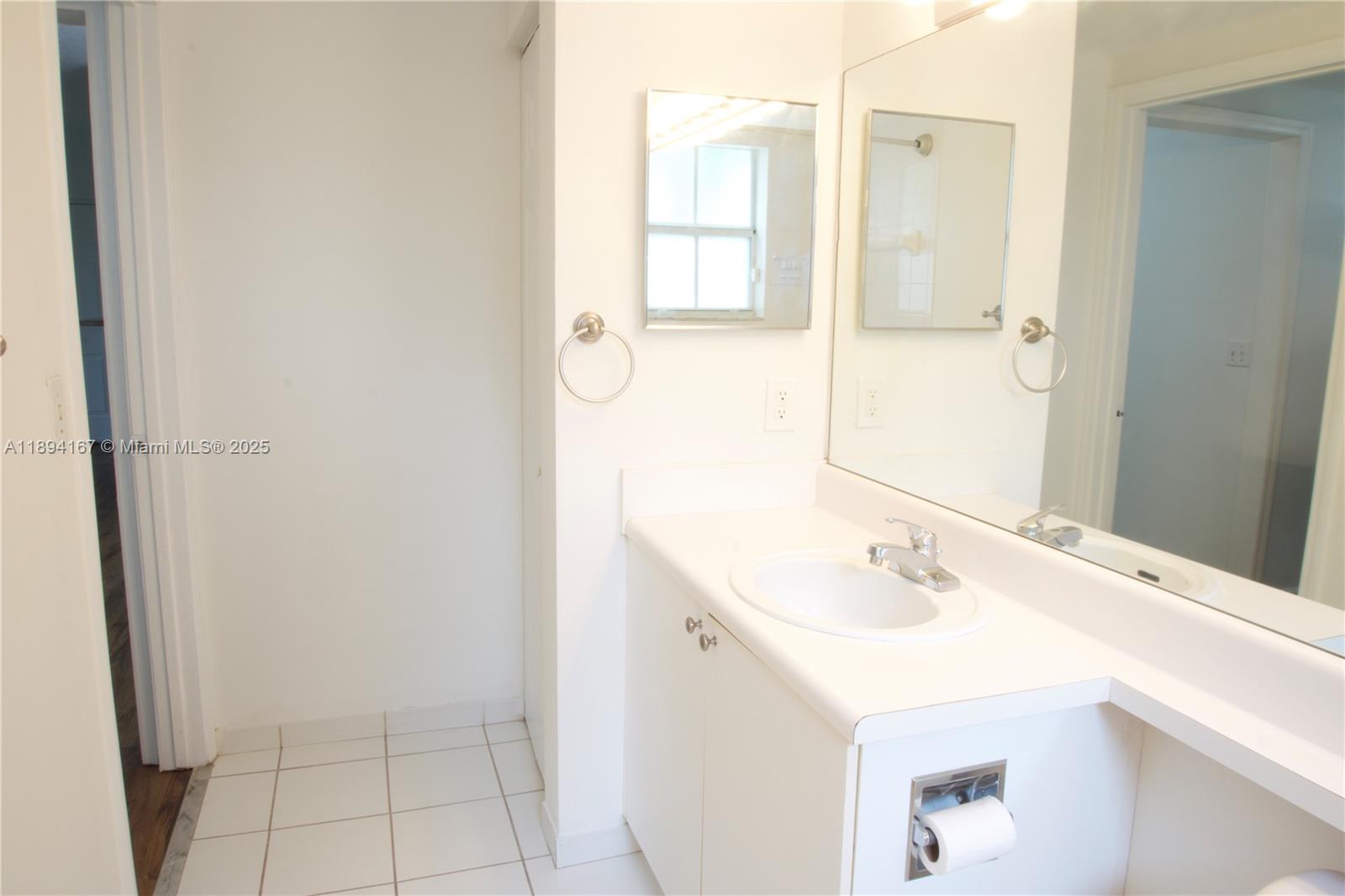 EL-AD RESIDENCES AT MIRAM - Residential Lease