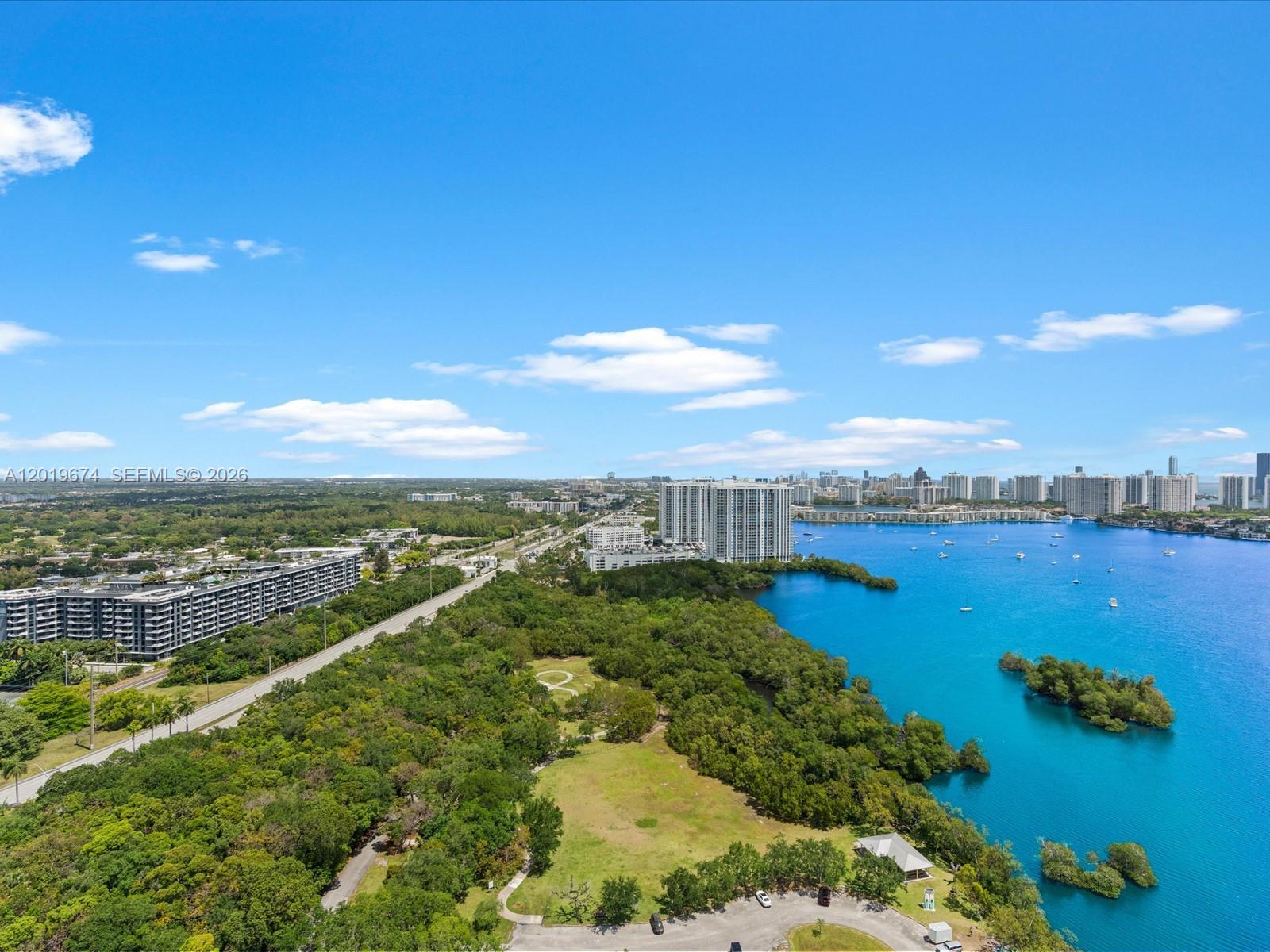 THE HARBOUR NORTH CONDO - Residential