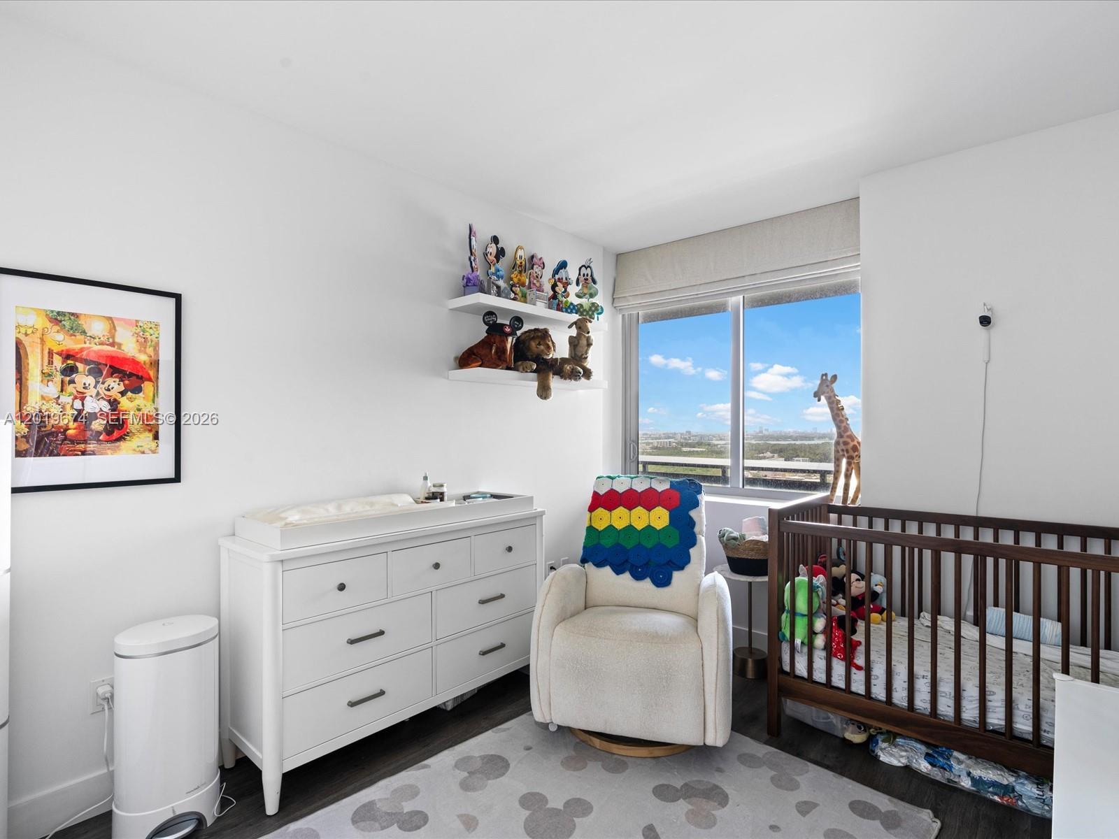 THE HARBOUR NORTH CONDO - Residential