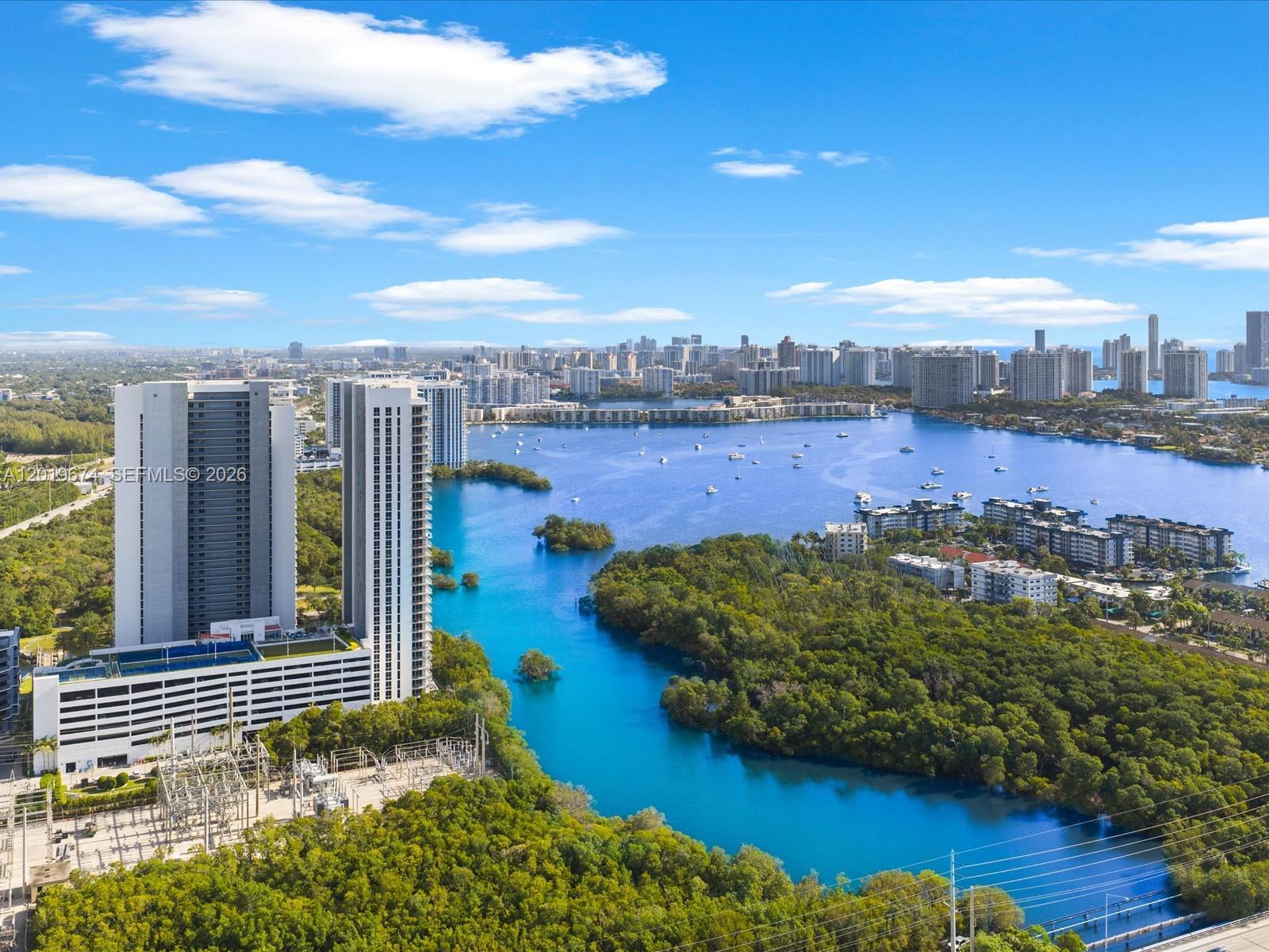 THE HARBOUR NORTH CONDO - Residential