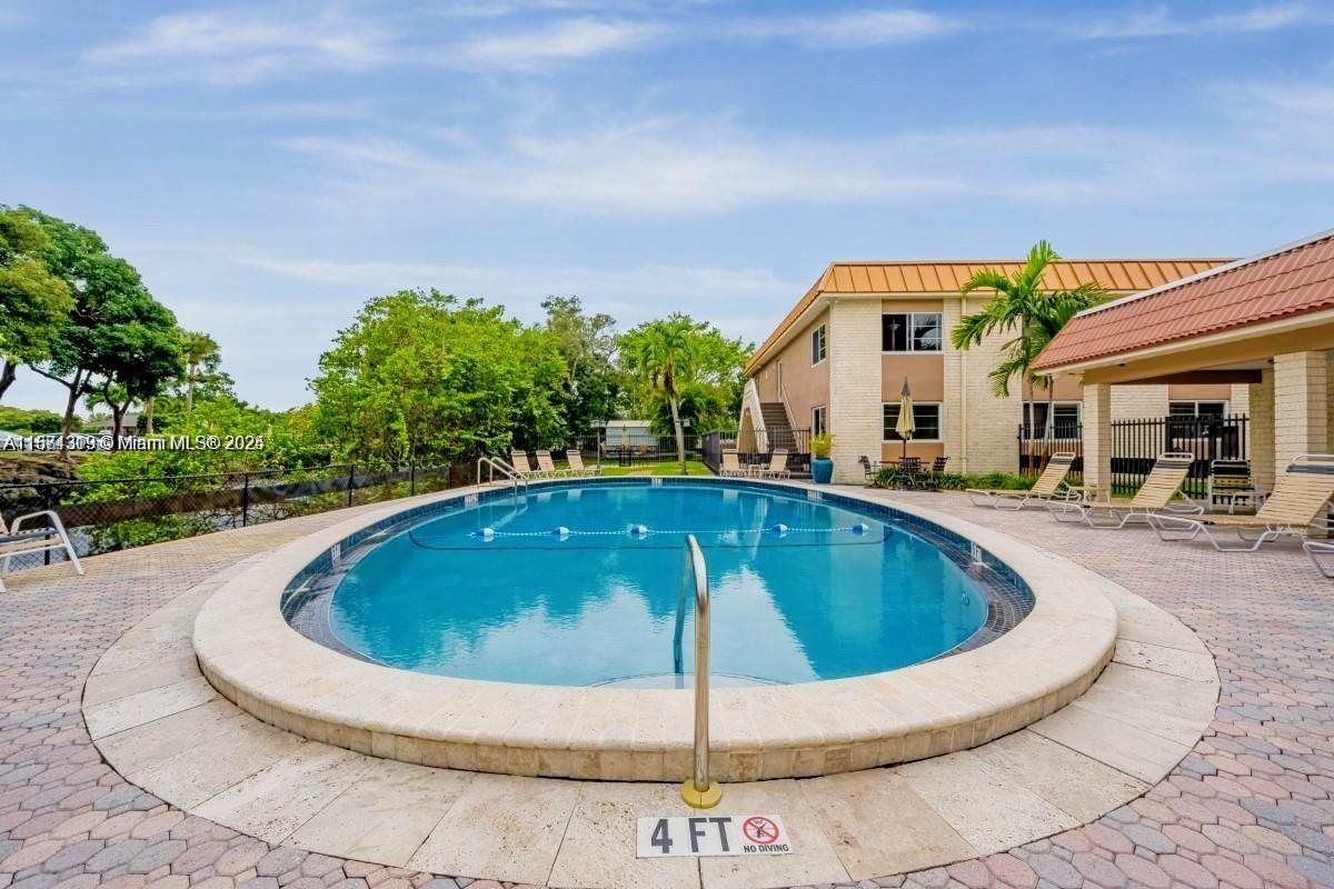 MANOR GROVE VILLAGE 1 CON - Residential Lease