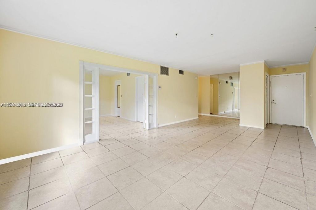 Photo of 124 NE 19th Ct #114B, Wilton Manors, FL 33305 (MLS # A11884313)