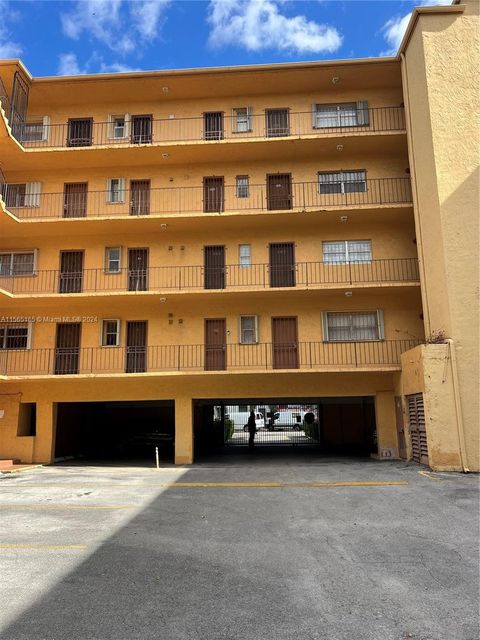 Condominium in Hialeah FL 1900 54th St St.jpg