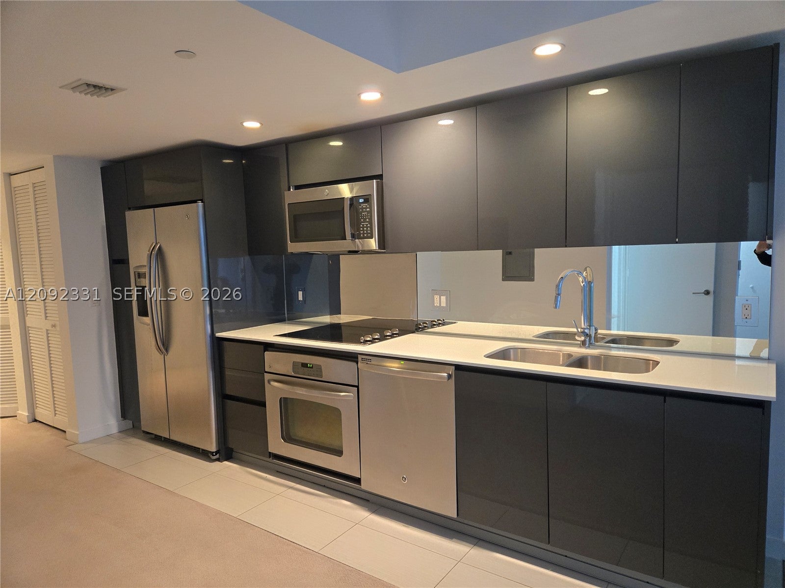31 SE 6th St 503