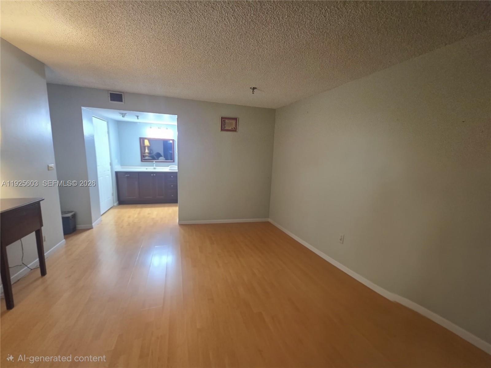 COCO WOOD CONDO - Residential