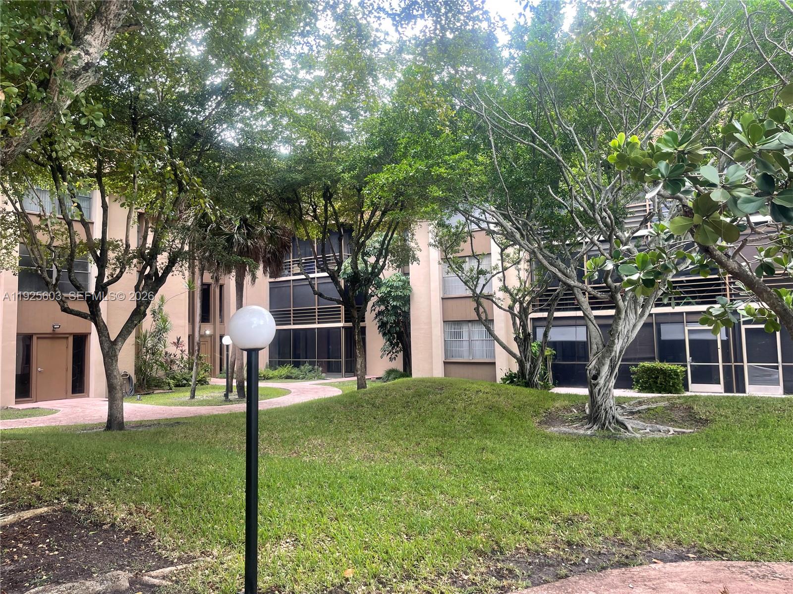 COCO WOOD CONDO - Residential