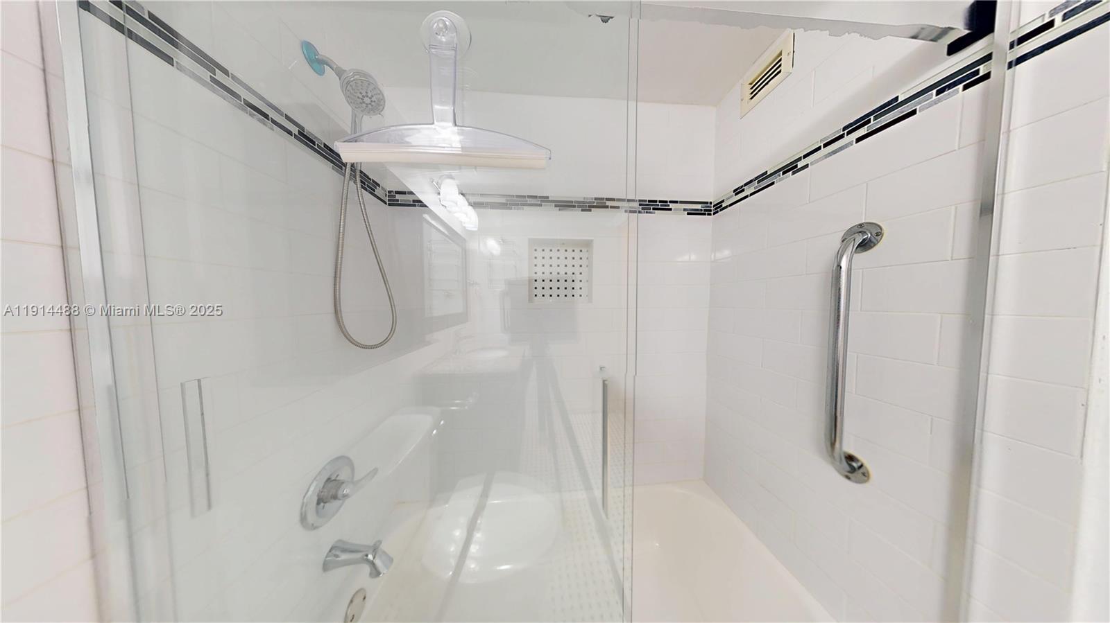 OLYMPUS CONDO - Residential