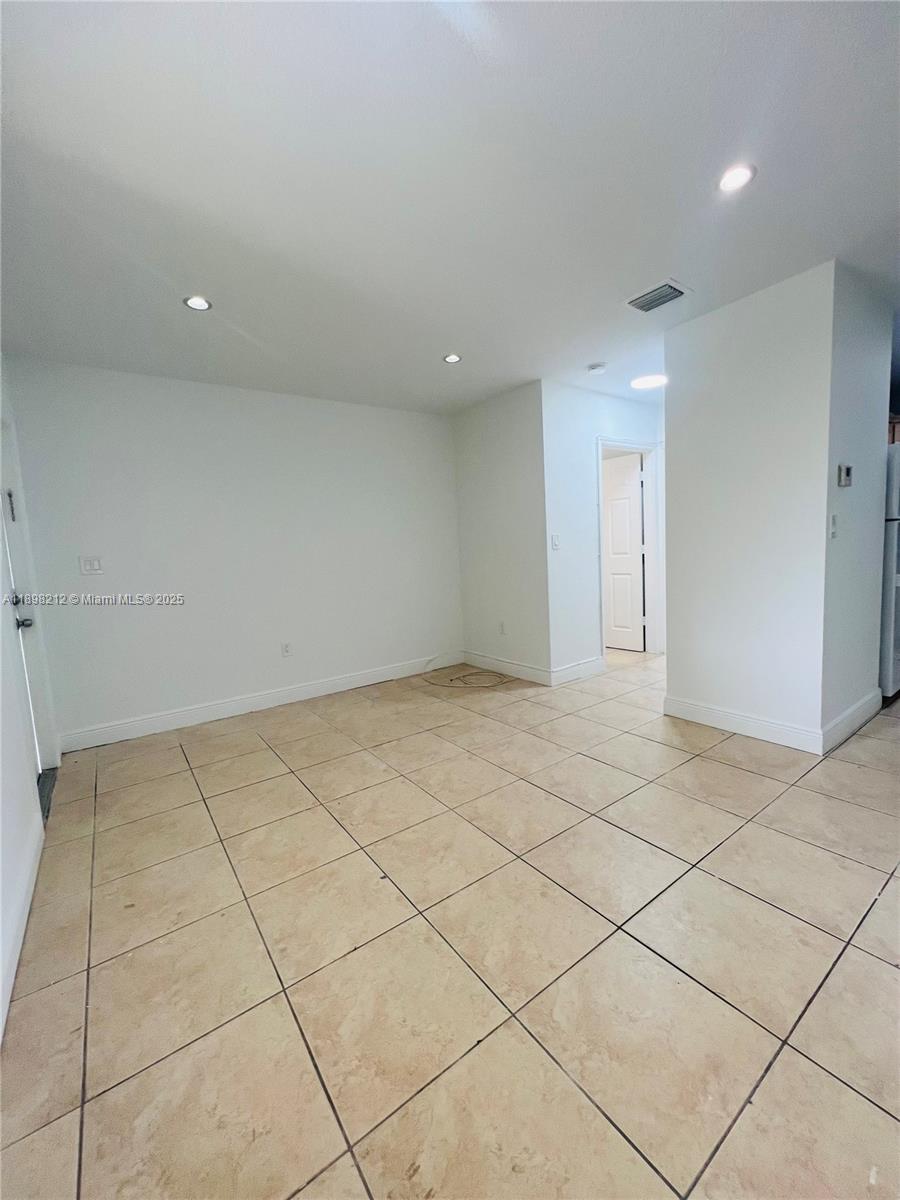 BELLAVISTA ON THE RIVER C - Residential Lease