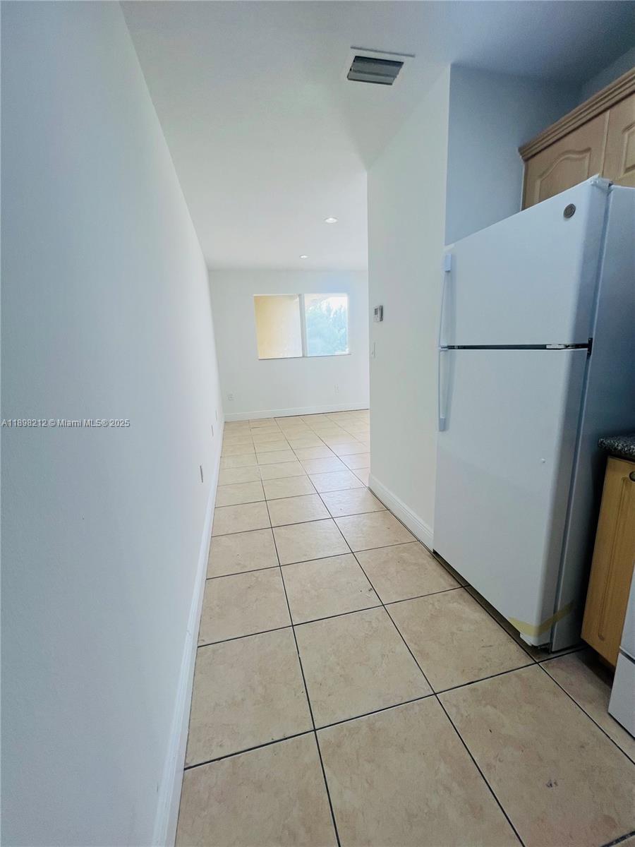 BELLAVISTA ON THE RIVER C - Residential Lease
