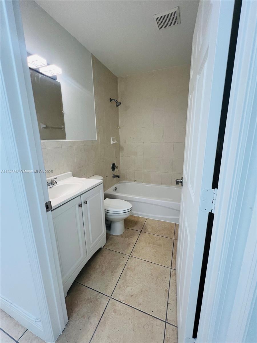 BELLAVISTA ON THE RIVER C - Residential Lease