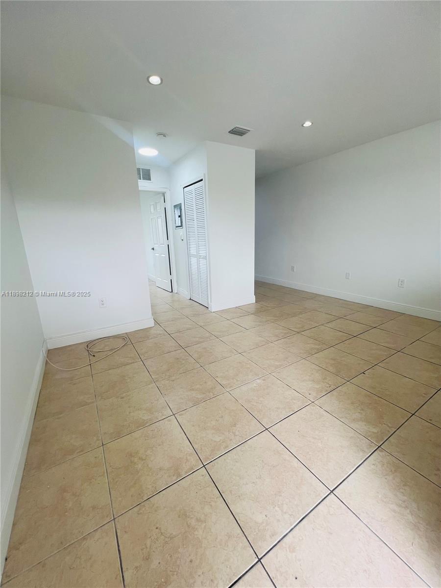 BELLAVISTA ON THE RIVER C - Residential Lease