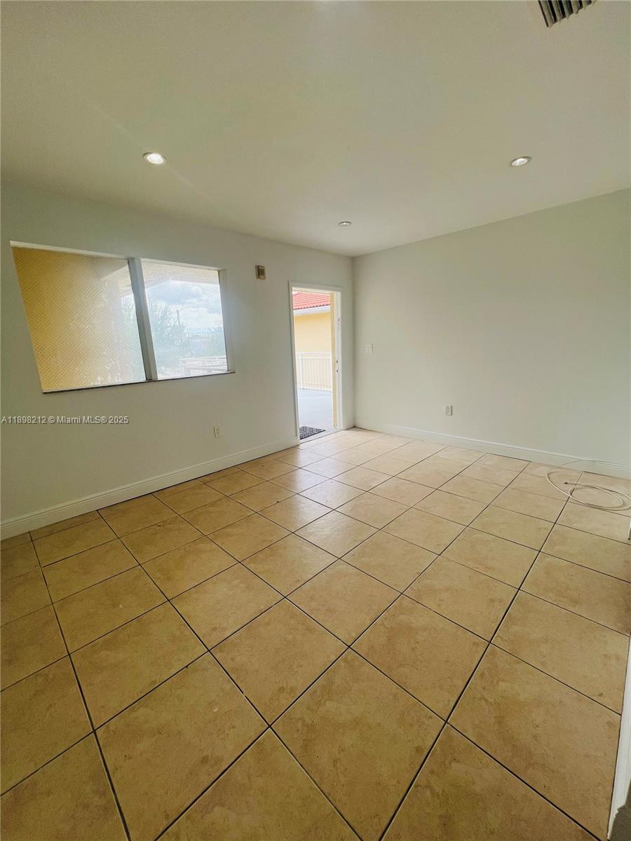 BELLAVISTA ON THE RIVER C - Residential Lease