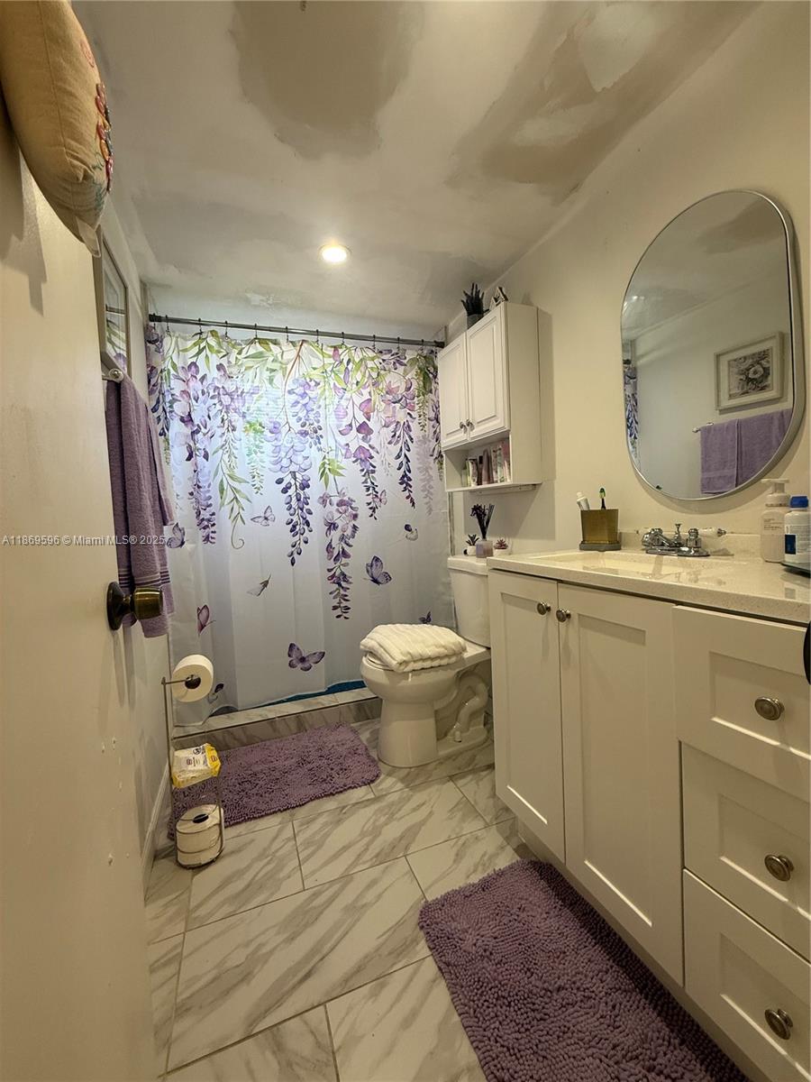 SUNRISE LAKES 119 CONDO - Residential