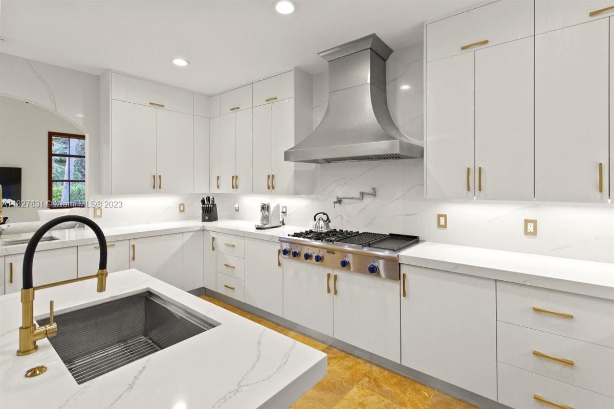 VISTA DEL LAGO - Residential