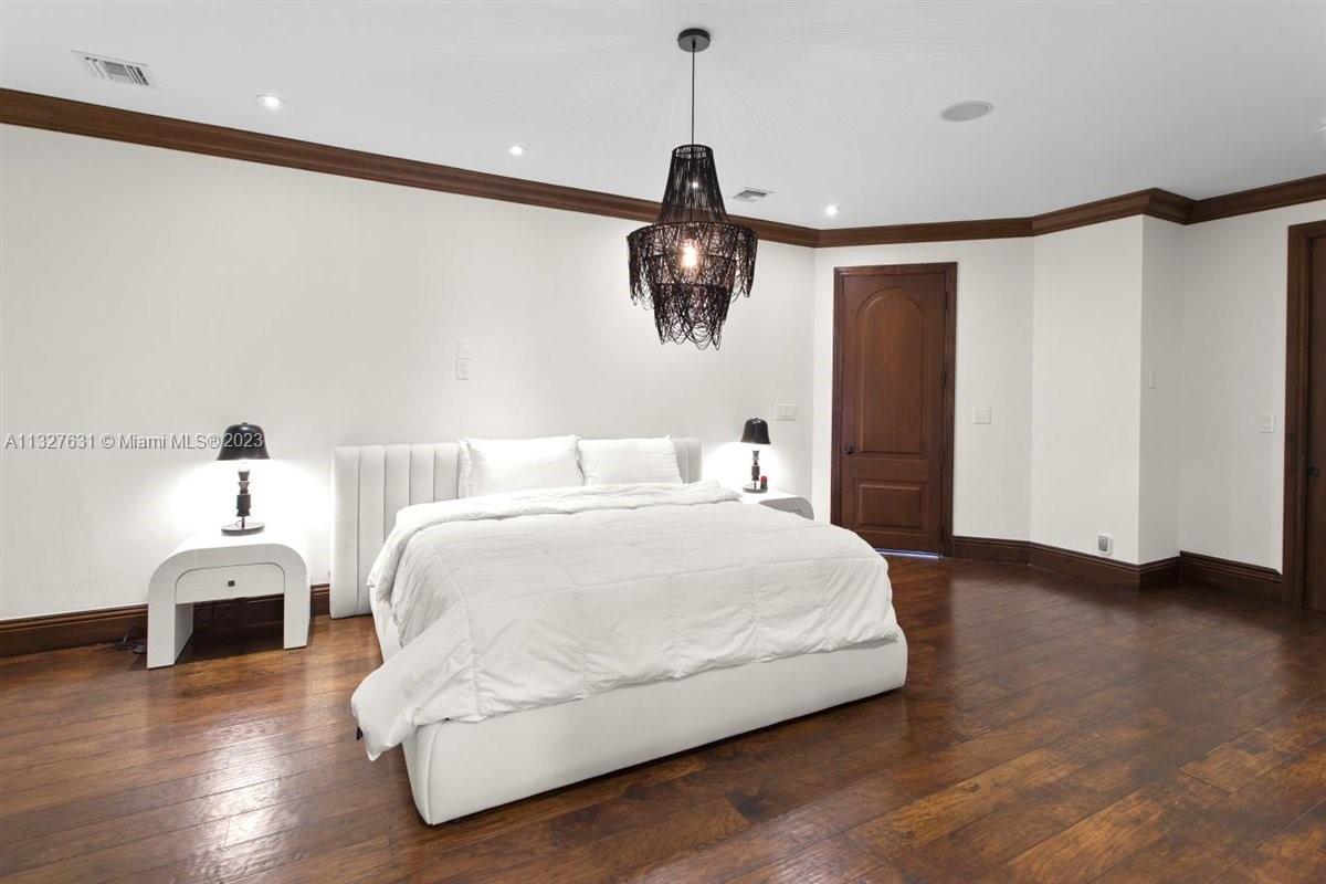 VISTA DEL LAGO - Residential