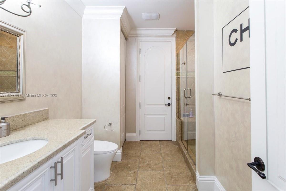 VISTA DEL LAGO - Residential