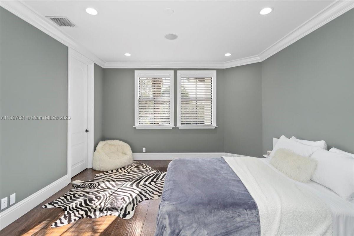 VISTA DEL LAGO - Residential