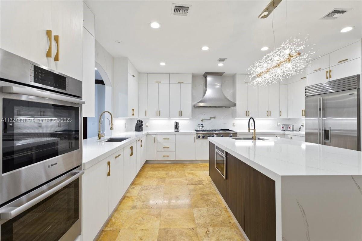 VISTA DEL LAGO - Residential