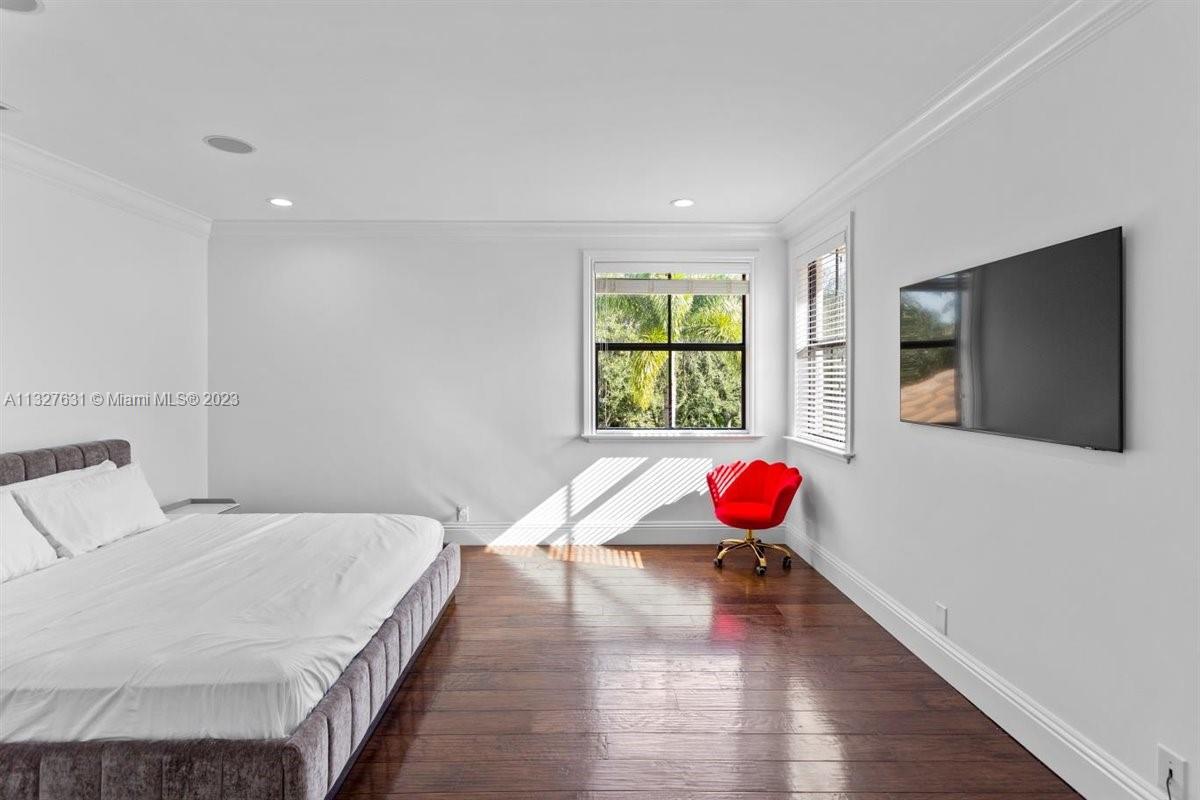 VISTA DEL LAGO - Residential