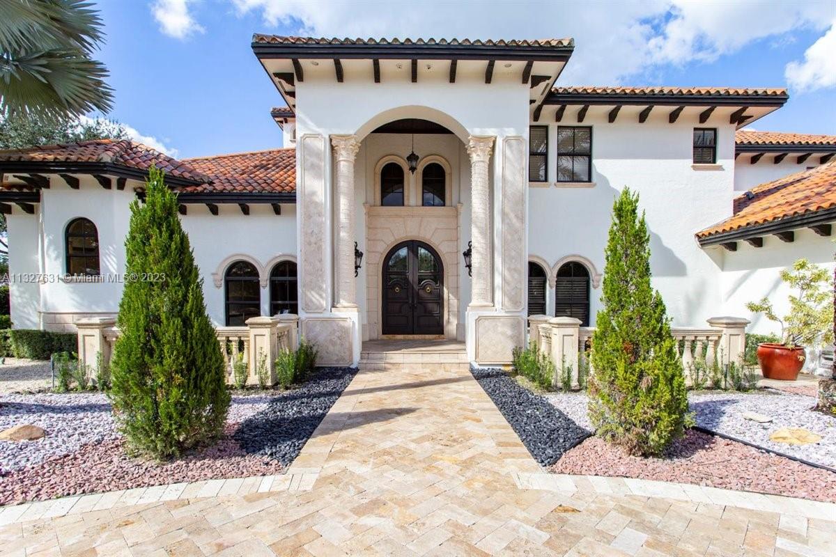 VISTA DEL LAGO - Residential