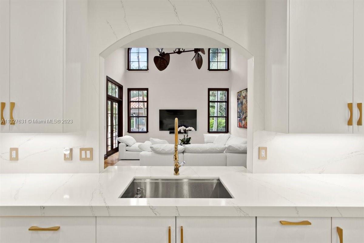 VISTA DEL LAGO - Residential