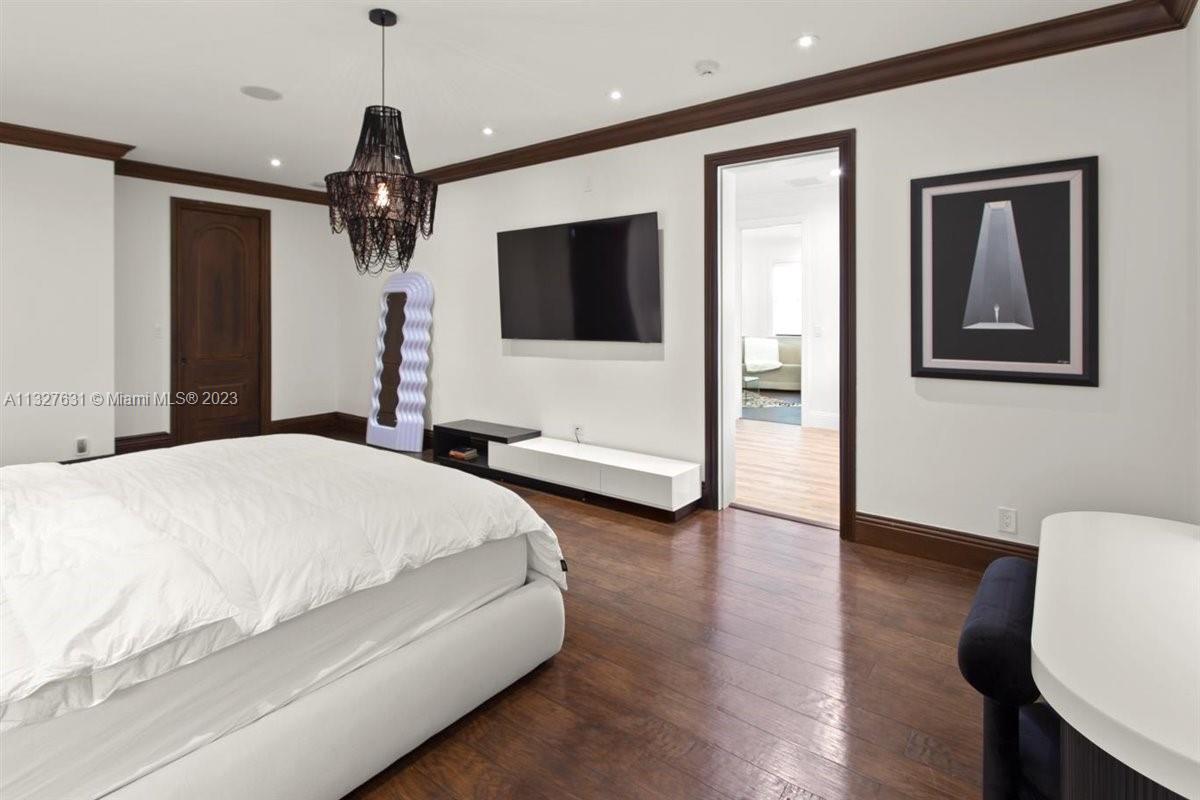 VISTA DEL LAGO - Residential