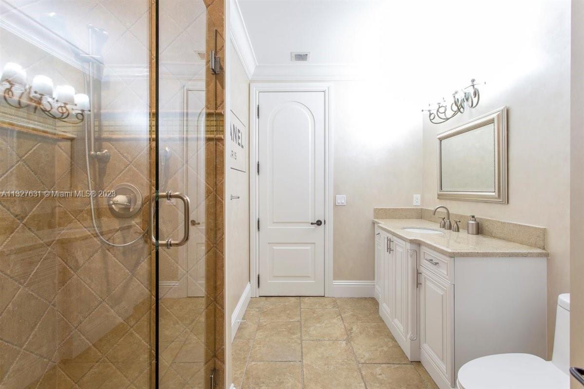 VISTA DEL LAGO - Residential