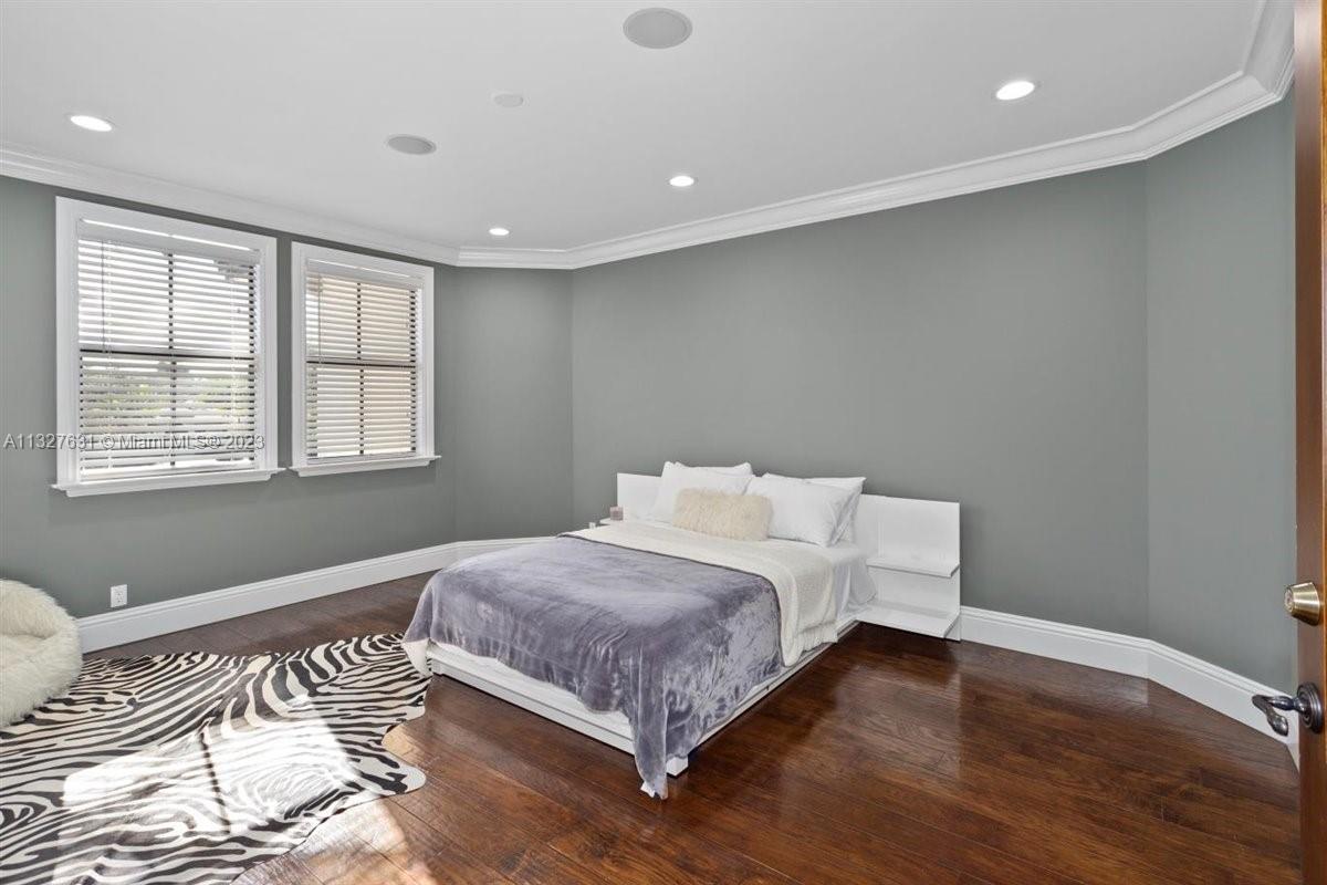 VISTA DEL LAGO - Residential