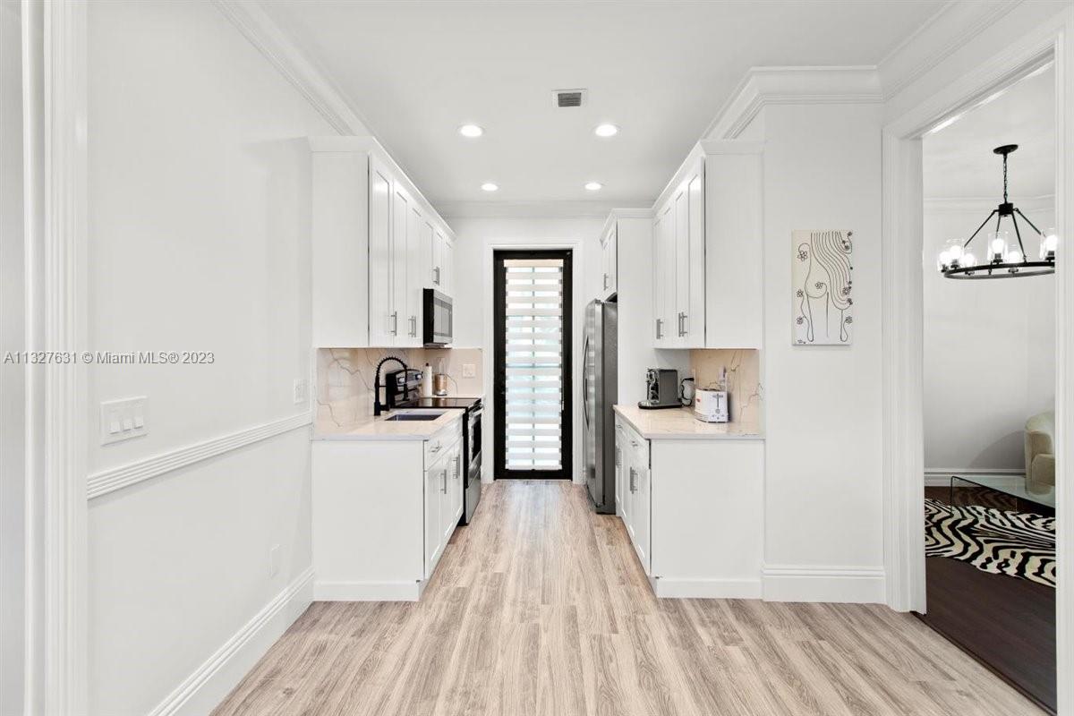 VISTA DEL LAGO - Residential