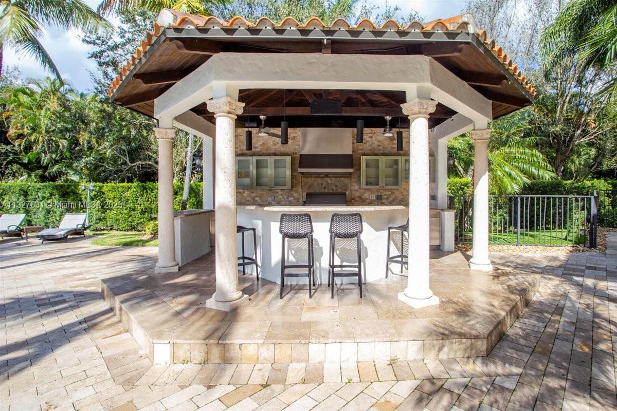 VISTA DEL LAGO - Residential