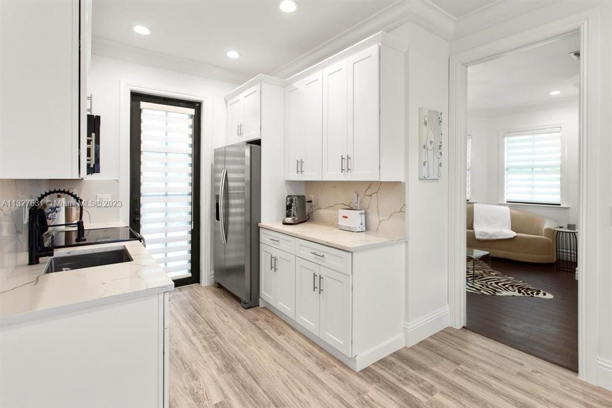 VISTA DEL LAGO - Residential