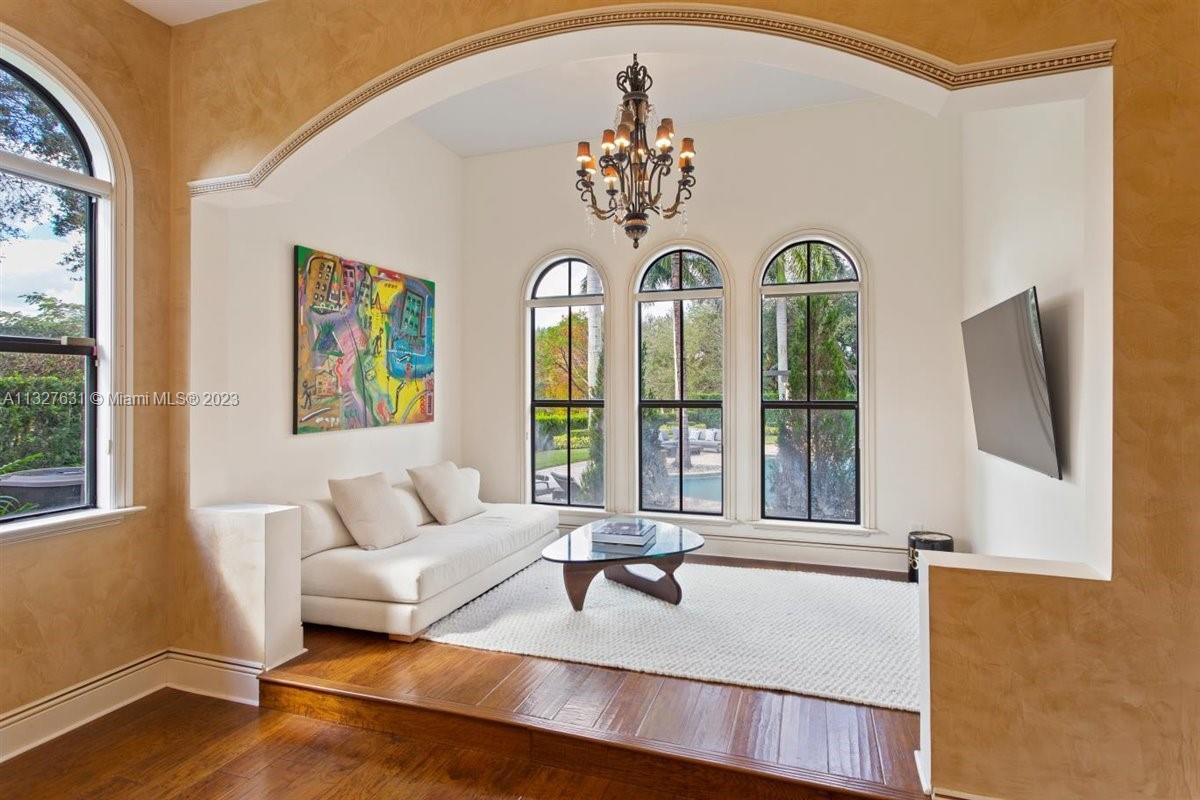 VISTA DEL LAGO - Residential