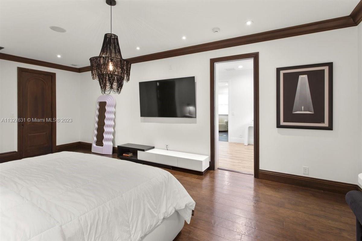 VISTA DEL LAGO - Residential