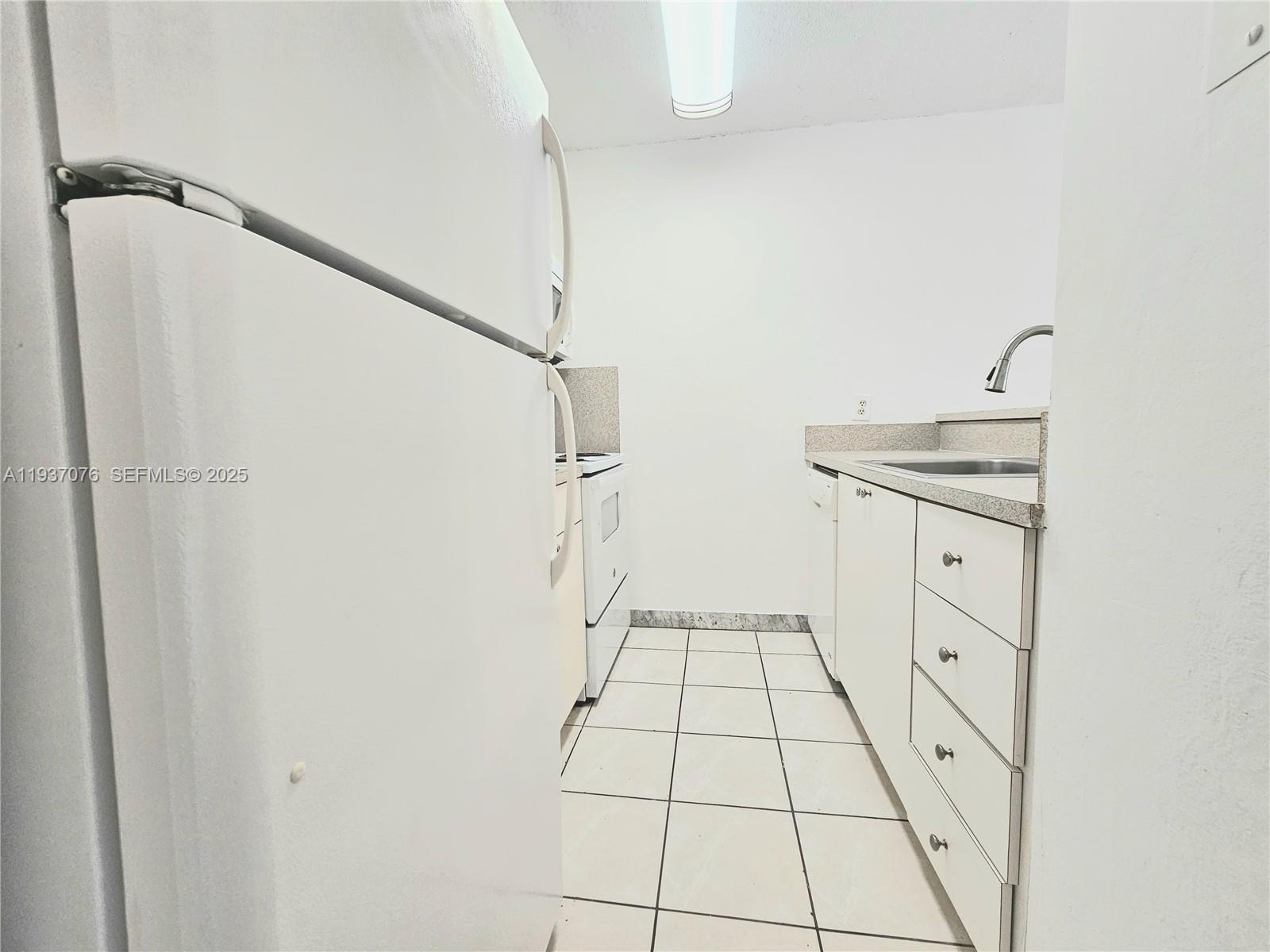 1225 NE 124th St 34B