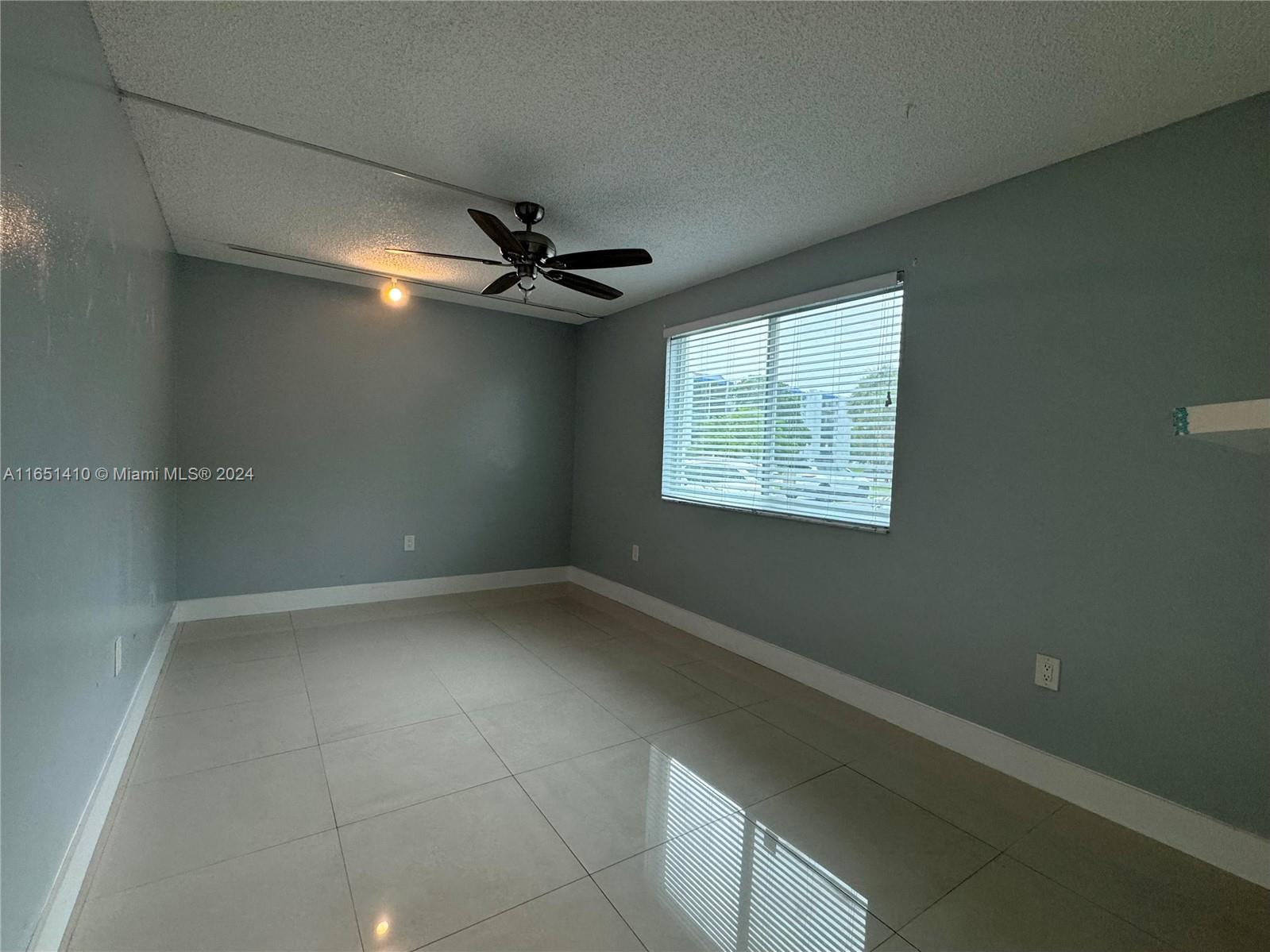 OMEGA CONDO NO 6 - Residential