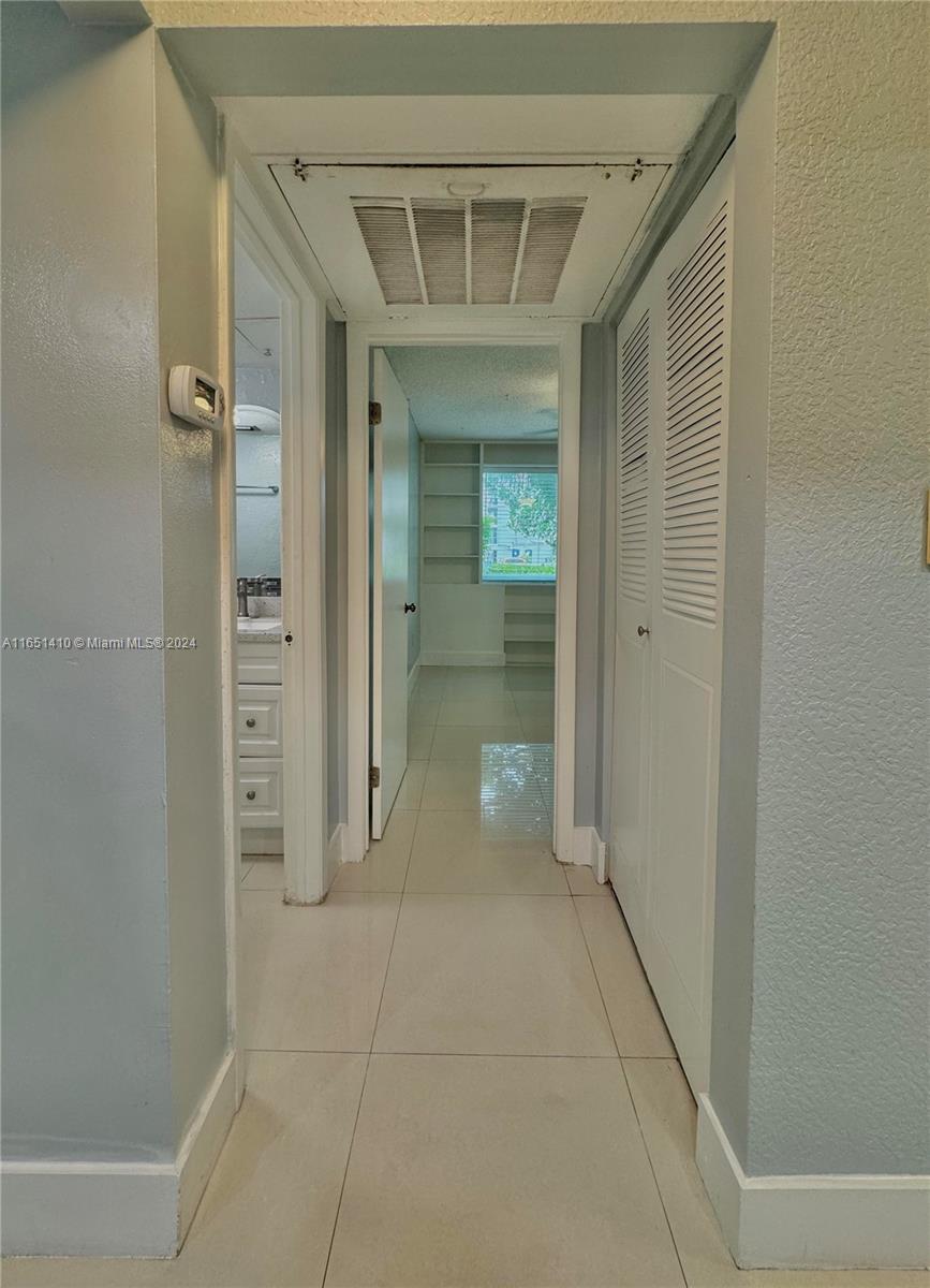 OMEGA CONDO NO 6 - Residential