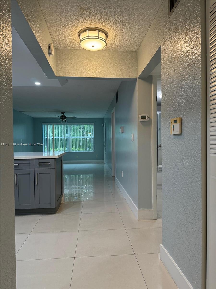 OMEGA CONDO NO 6 - Residential