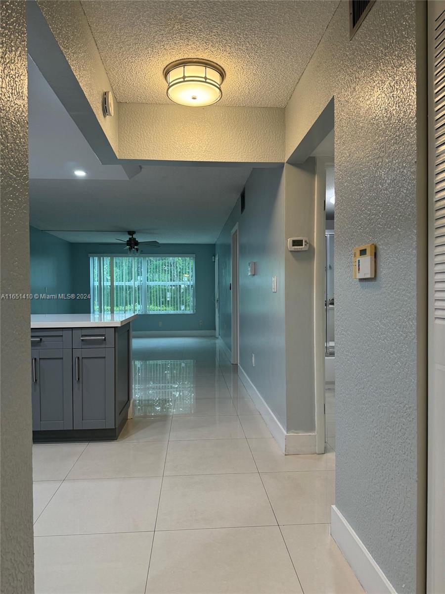 OMEGA CONDO NO 6 - Residential