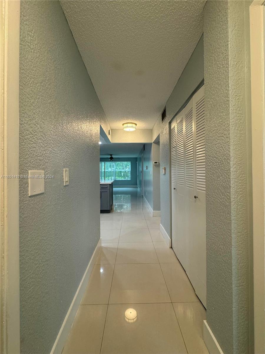 OMEGA CONDO NO 6 - Residential