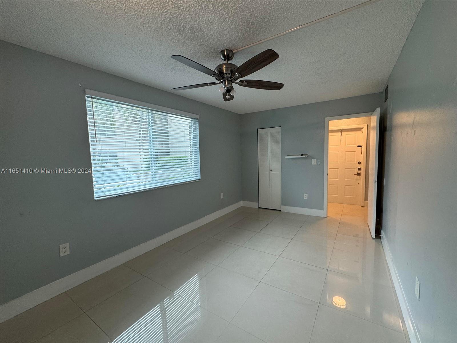 OMEGA CONDO NO 6 - Residential